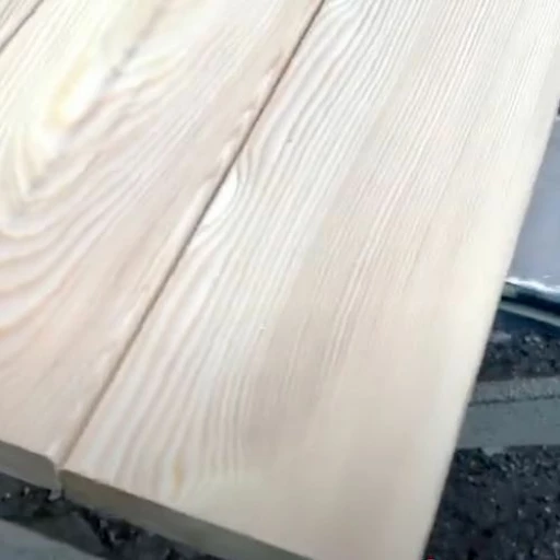 Доска террасная лиственница гладкая 28*120*6000, сорт АВ (0,72м2)